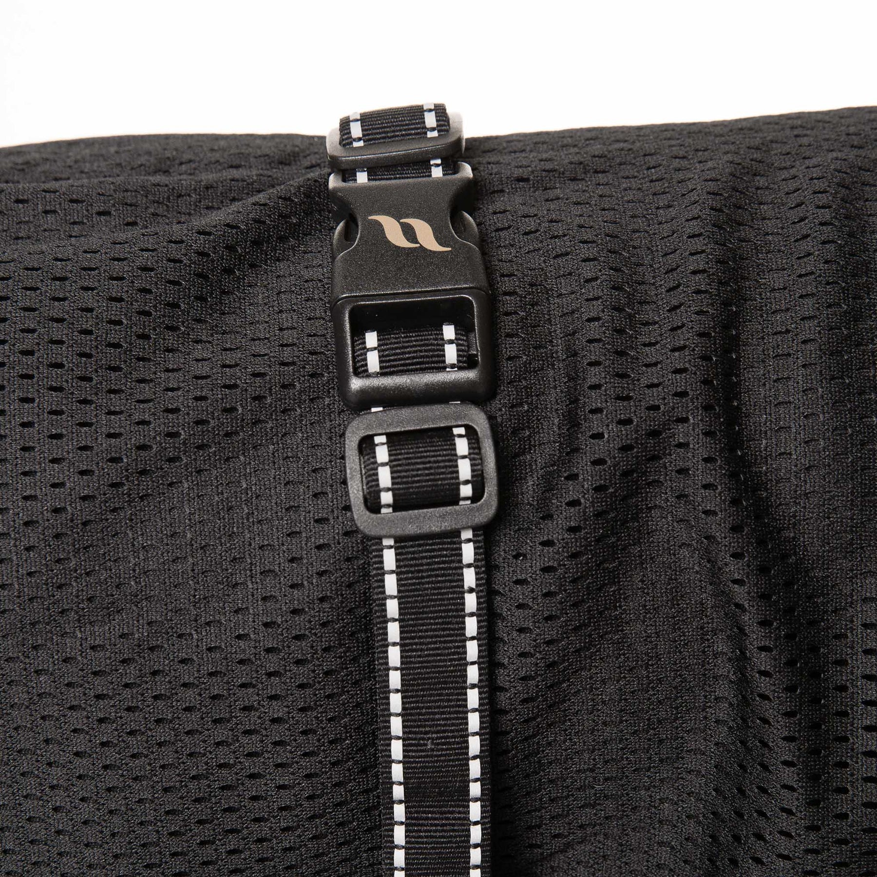Back on Track Nättäcke Svart 63 cm för hundar