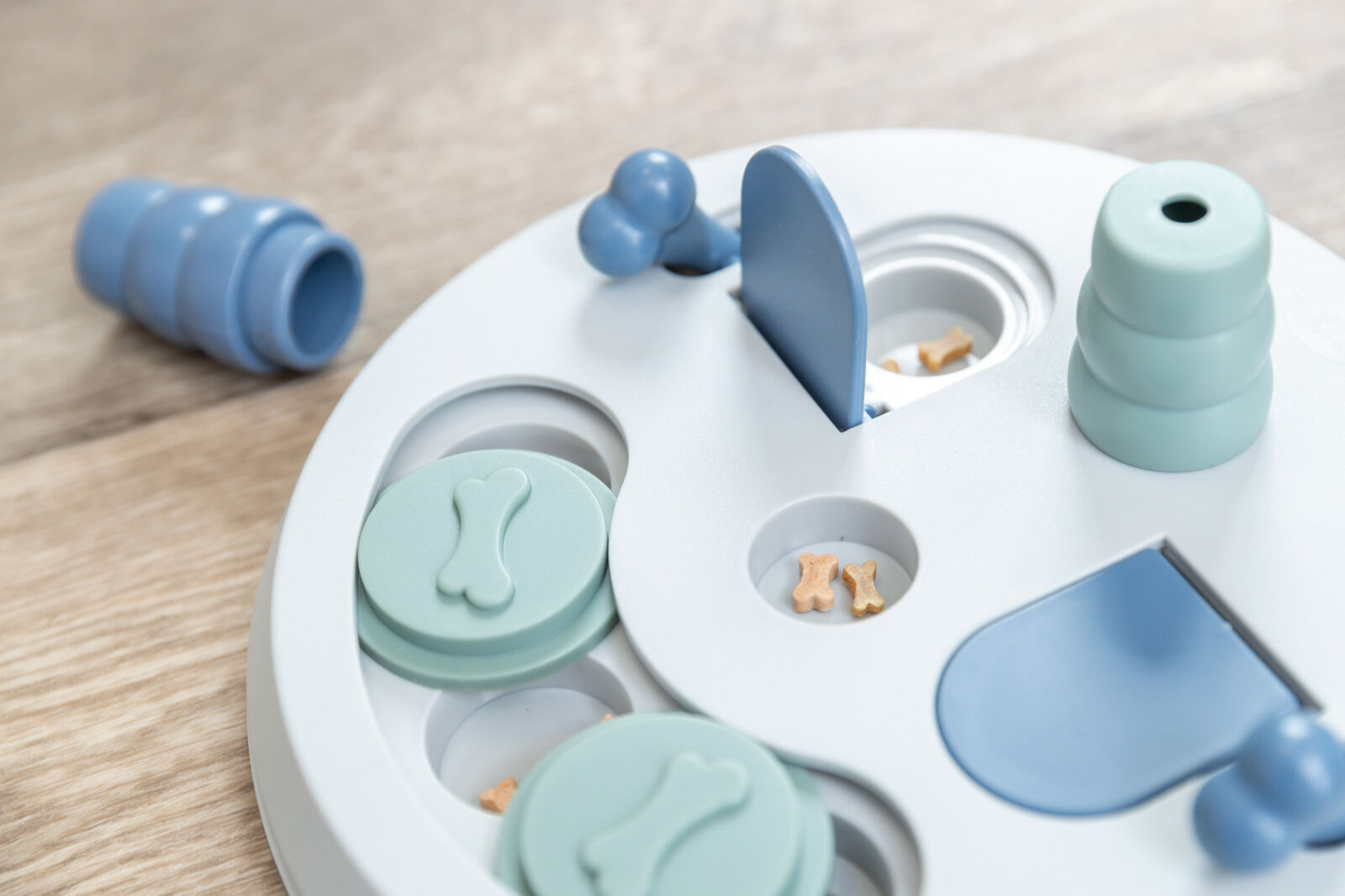 Trixie Activity Game Flip Board
