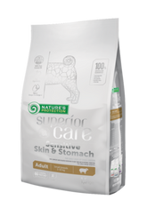 Nature's Protection Superior Care Sensitive Skin & Stomach Adult Small Breed lamm torrfoder för hundar 1,5 kg